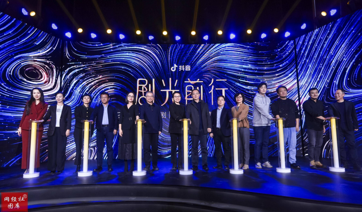 http://m.qjkhjx.com/Public/tuku/67ea329ec4e0f.png
